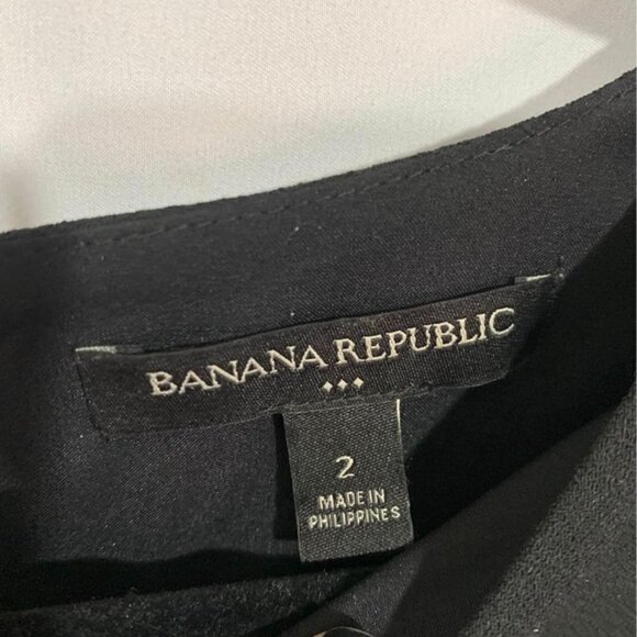 BANANA Republic woman’s one piece romper. New condition. Size 2. Black. Pockets - Picture 3 of 7